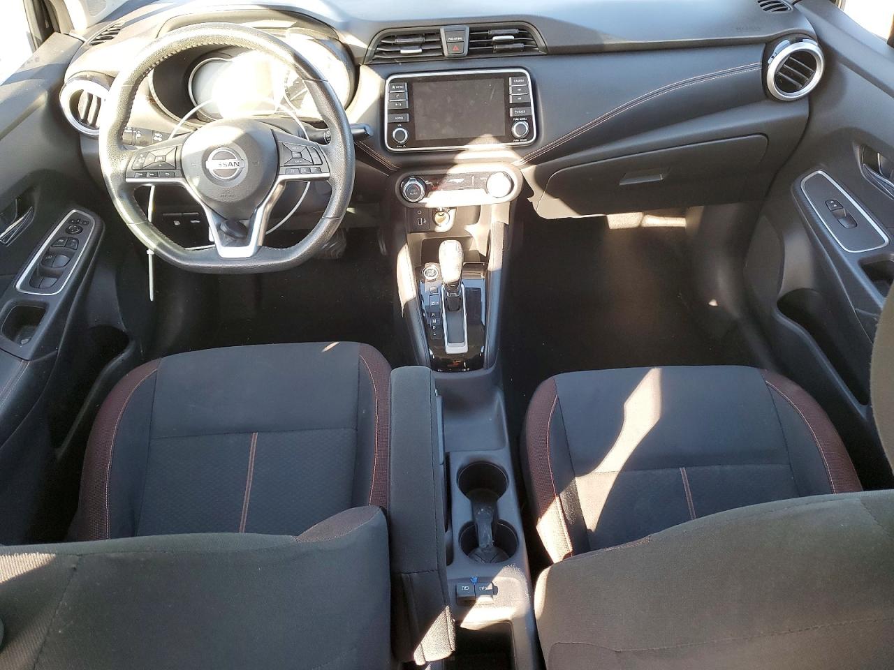 2020 NISSAN VERSA SR photo 8
