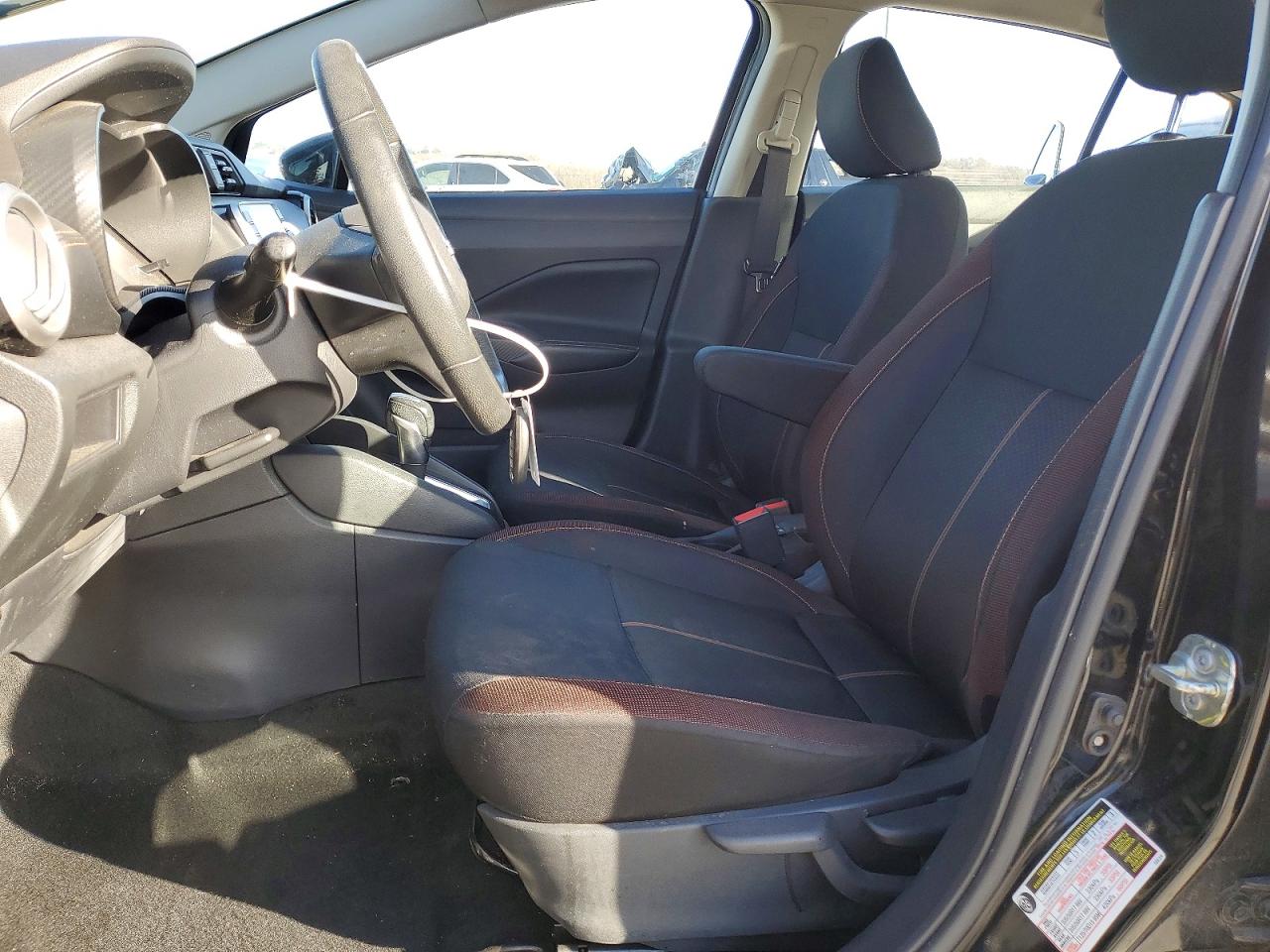 2020 NISSAN VERSA SR photo 7
