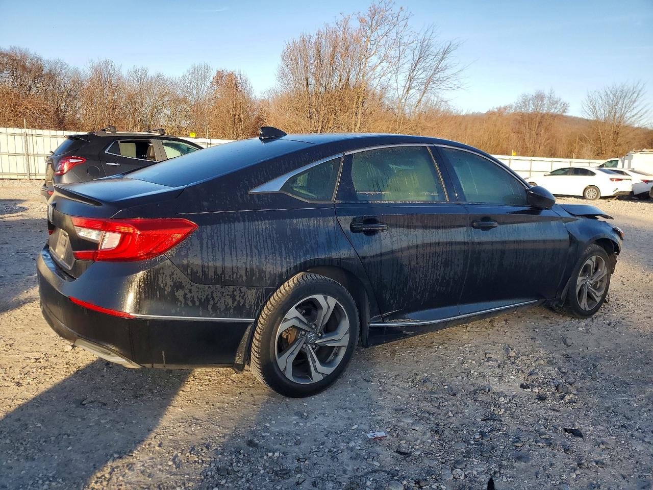 2018 HONDA ACCORD EX photo 3