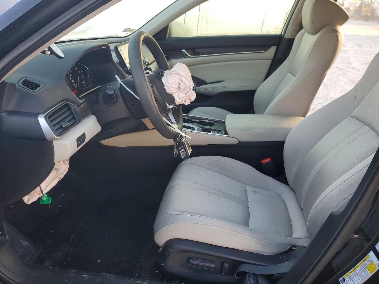 2018 HONDA ACCORD EX photo 7