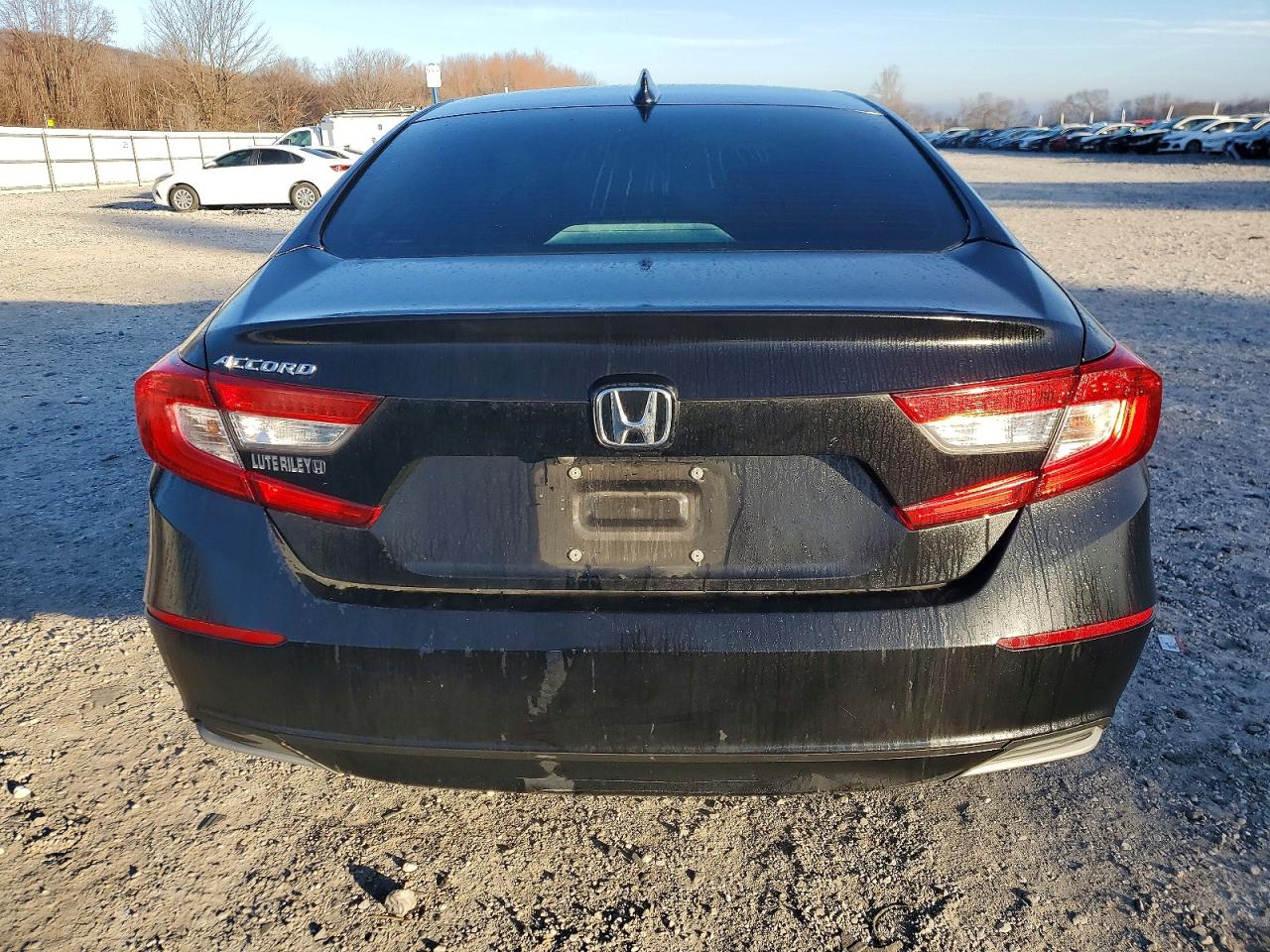 2018 HONDA ACCORD EX photo 6