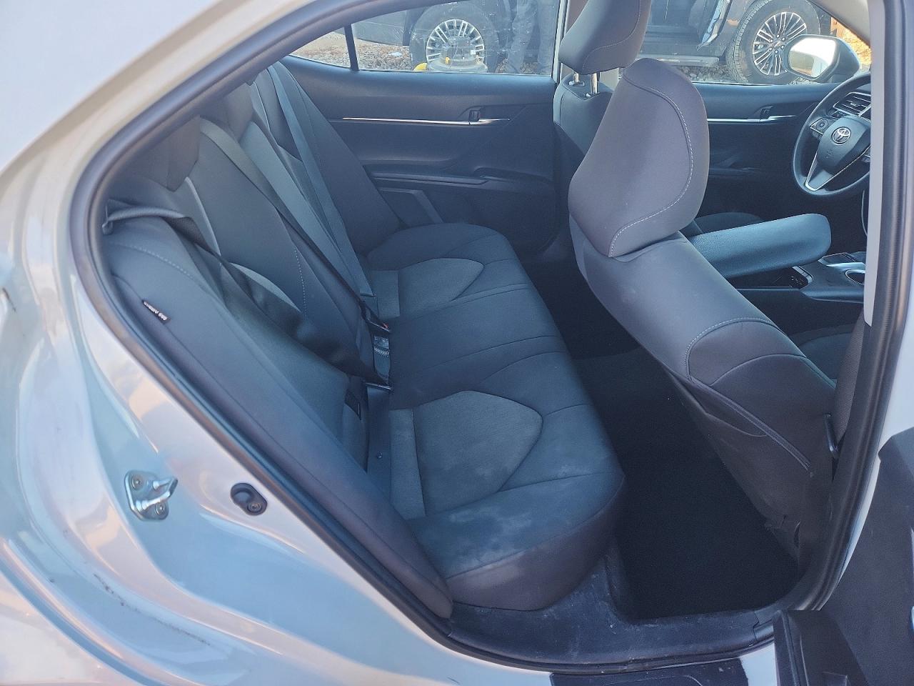 2023 TOYOTA CAMRY LE photo 19