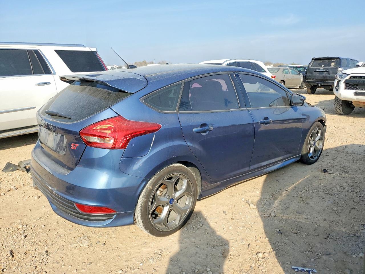 2018 FORD FOCUS ST photo 3
