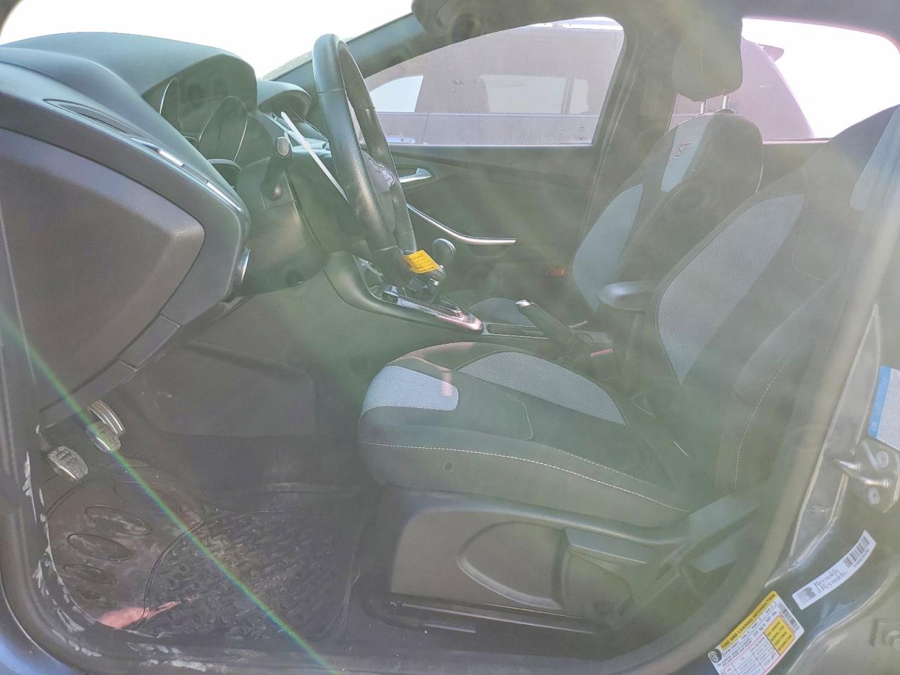 2018 FORD FOCUS ST photo 7