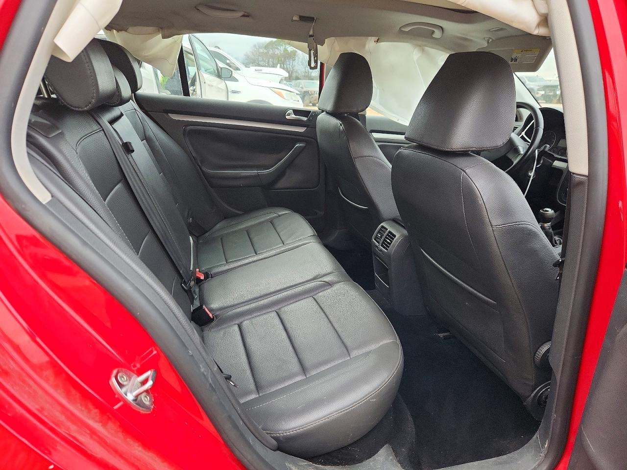 2009 VOLKSWAGEN JETTA SE photo 31