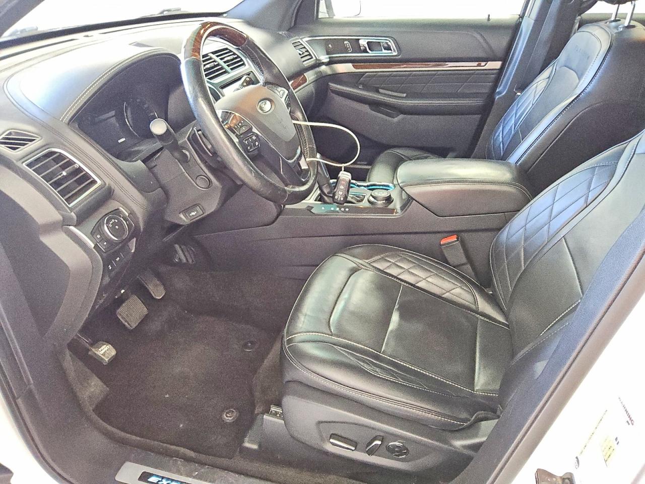 2017 FORD EXPLORER PLATINUM photo 7