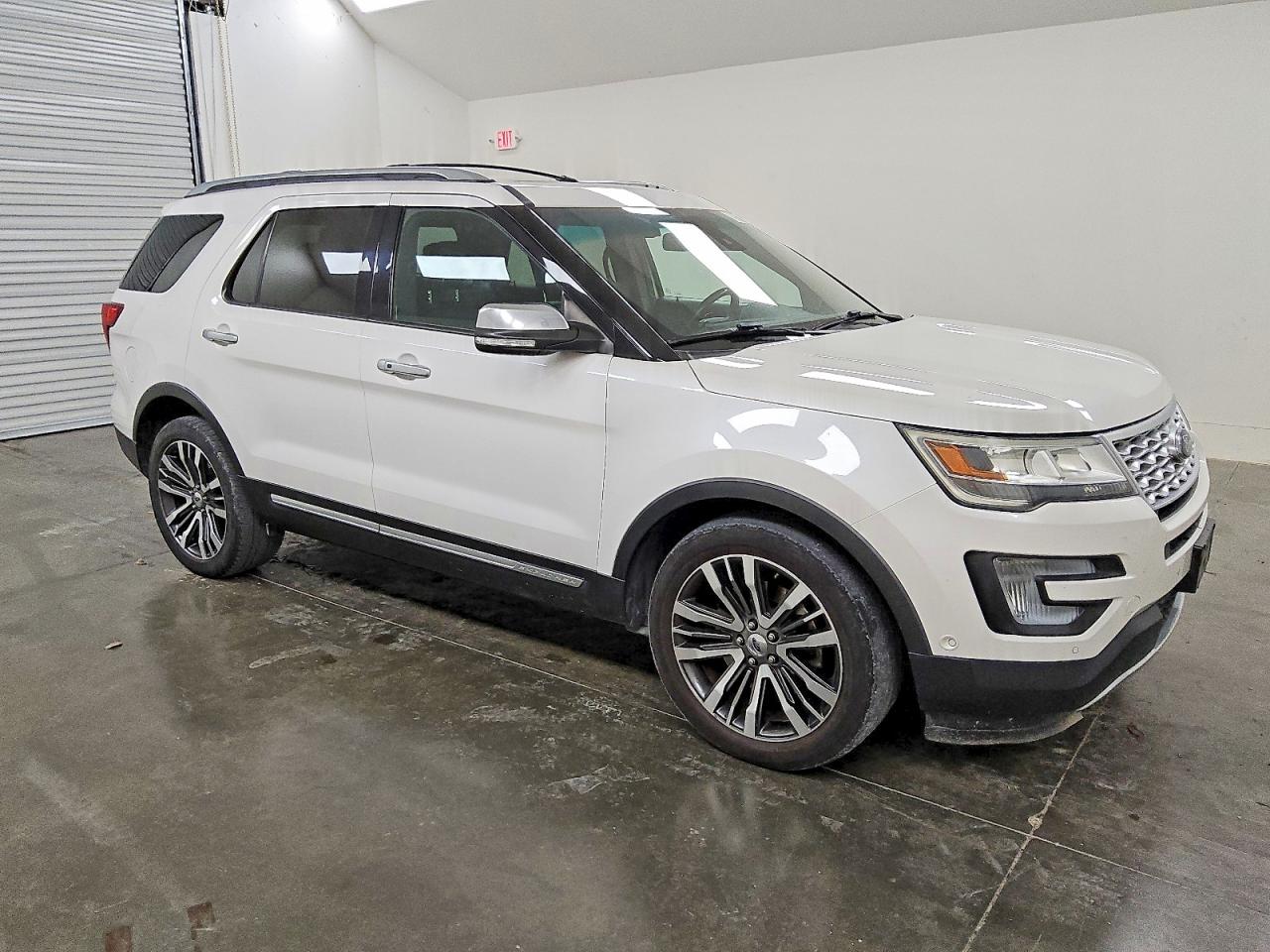2017 FORD EXPLORER PLATINUM photo 4