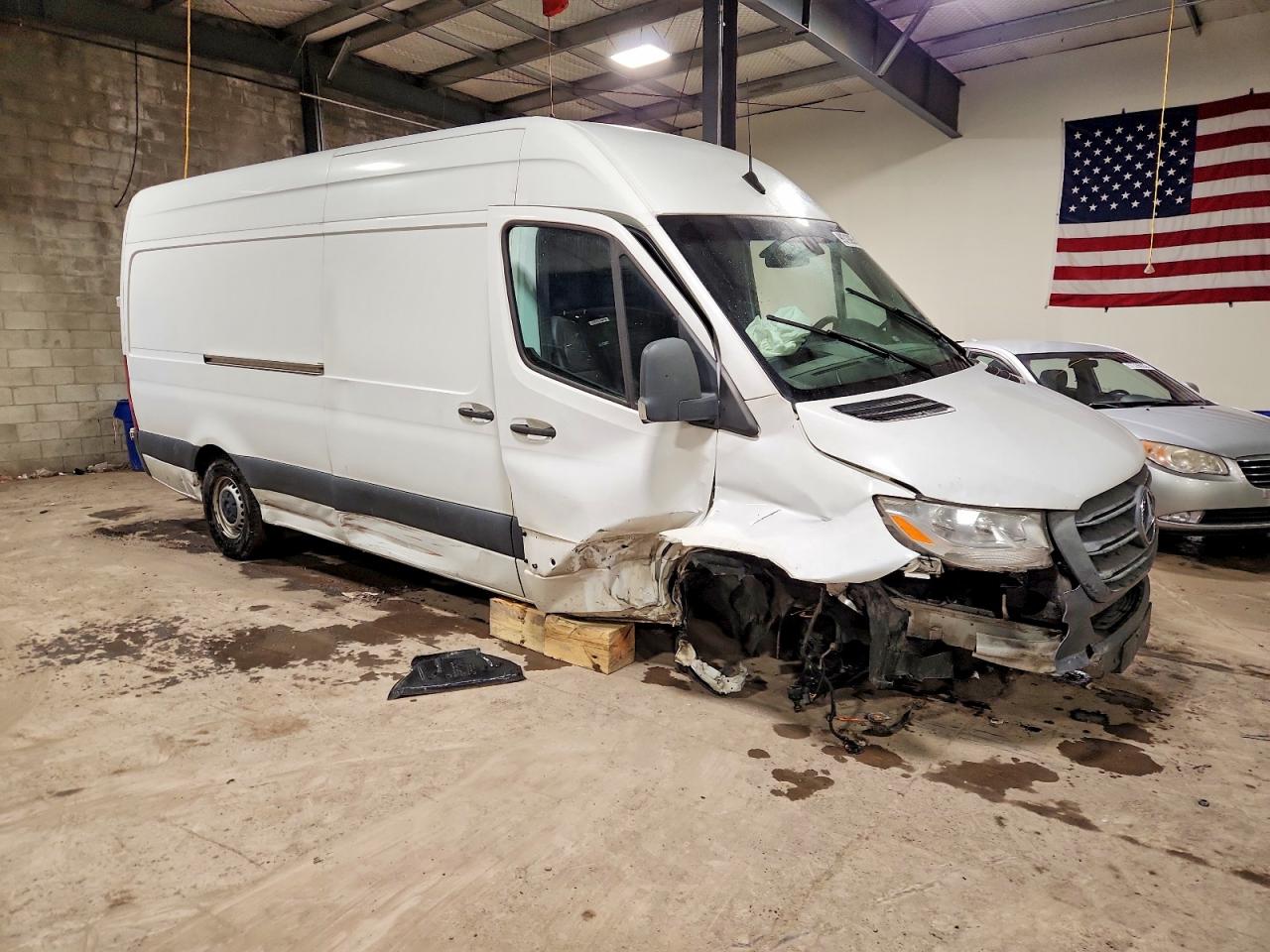 2021 MERCEDES BENZ SPRINTER DELIVERY VAN photo 4
