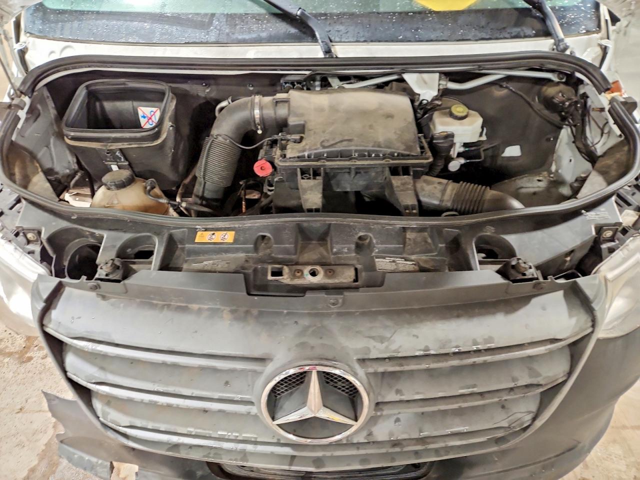 2021 MERCEDES BENZ SPRINTER DELIVERY VAN photo 11
