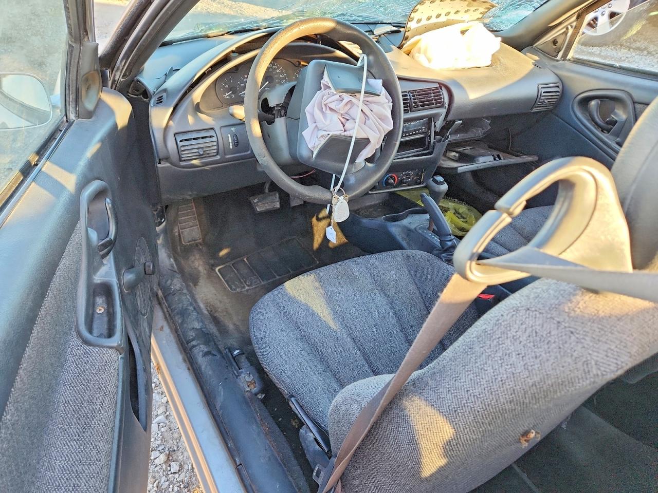 2001 CHEVROLET CAVALIER photo 8