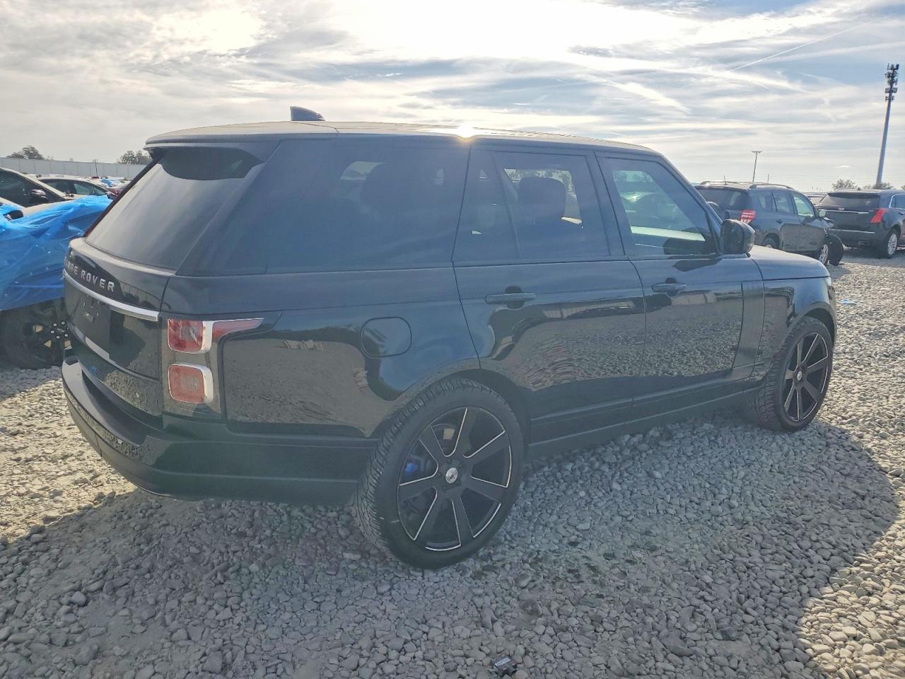 2020 LAND ROVER RANGE ROVER HSE photo 3