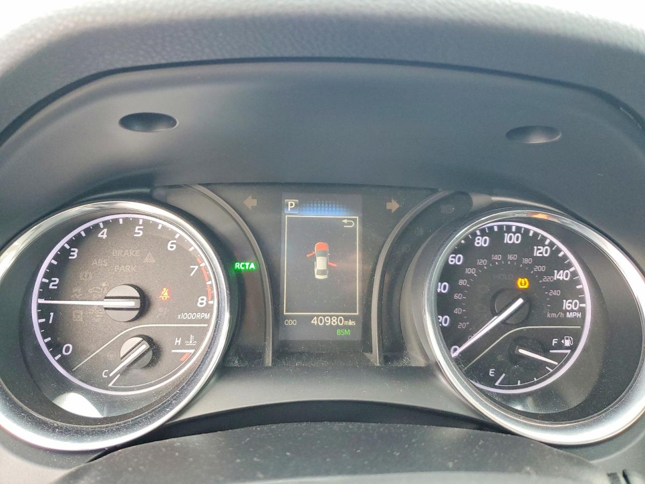 2020 TOYOTA CAMRY SE photo 9
