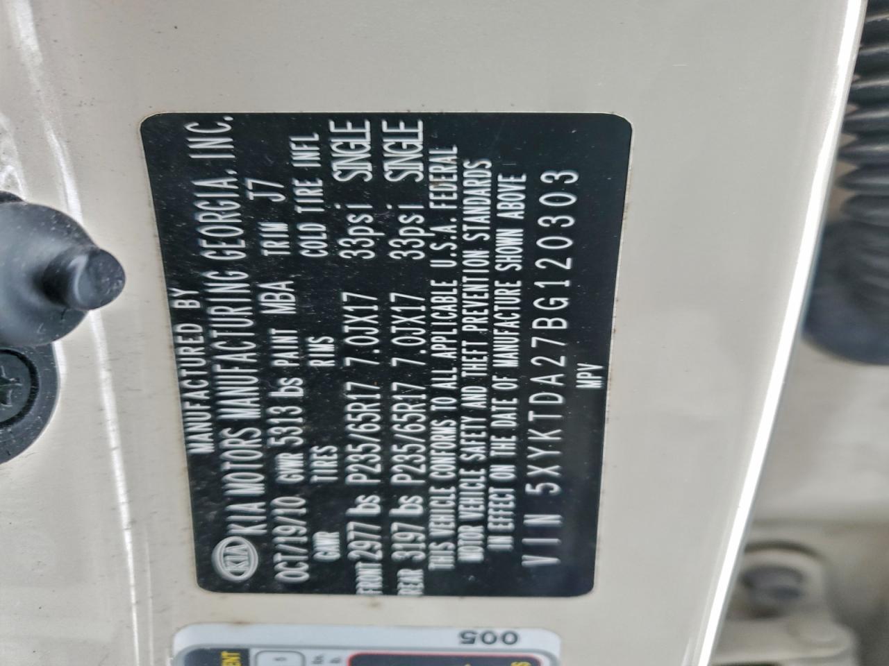 2011 KIA SORENTO BASE photo 13