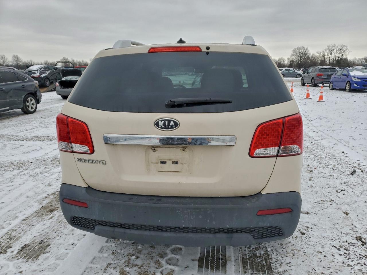 2011 KIA SORENTO BASE photo 6