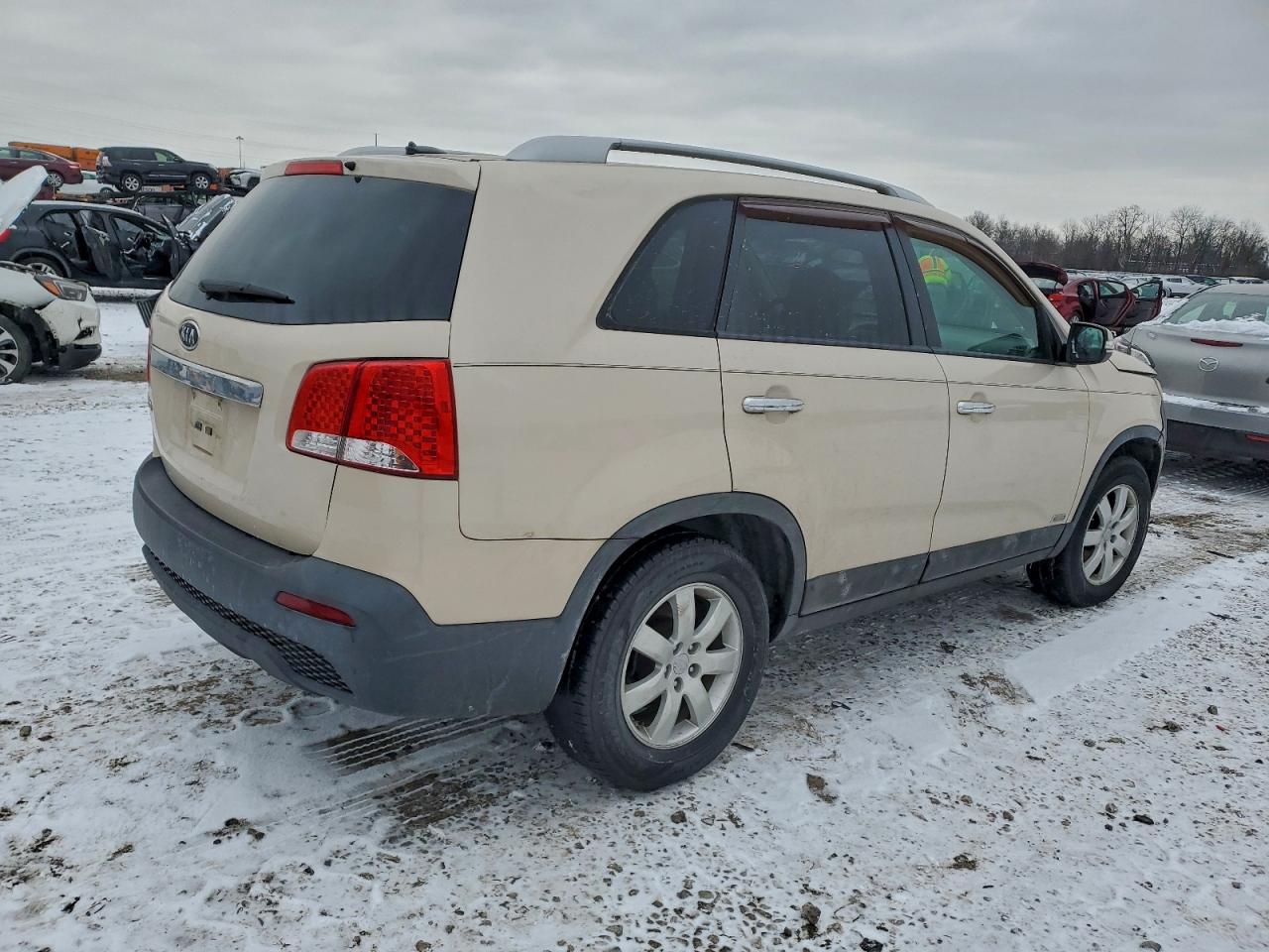 2011 KIA SORENTO BASE photo 3