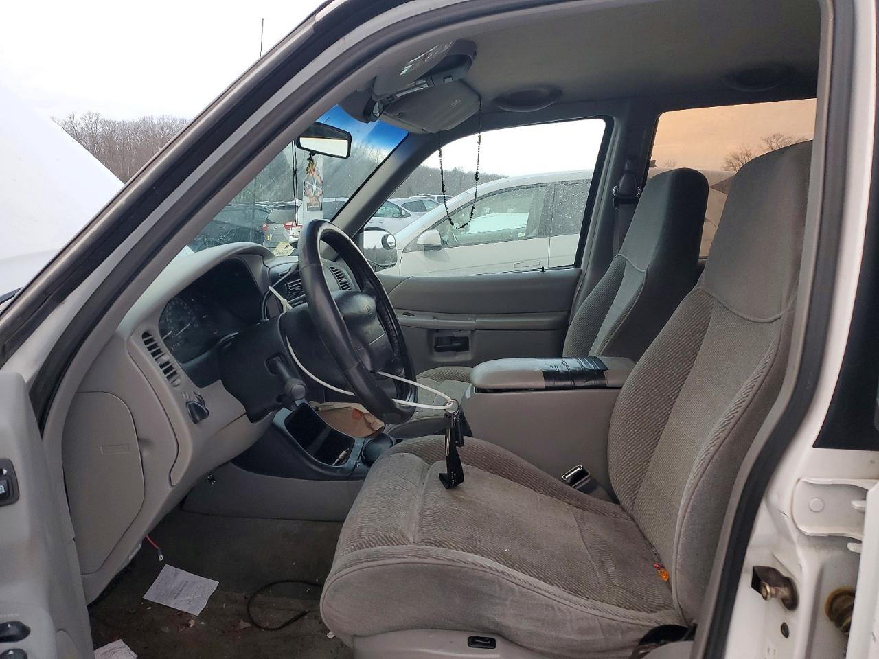 1997 FORD EXPLORER photo 13