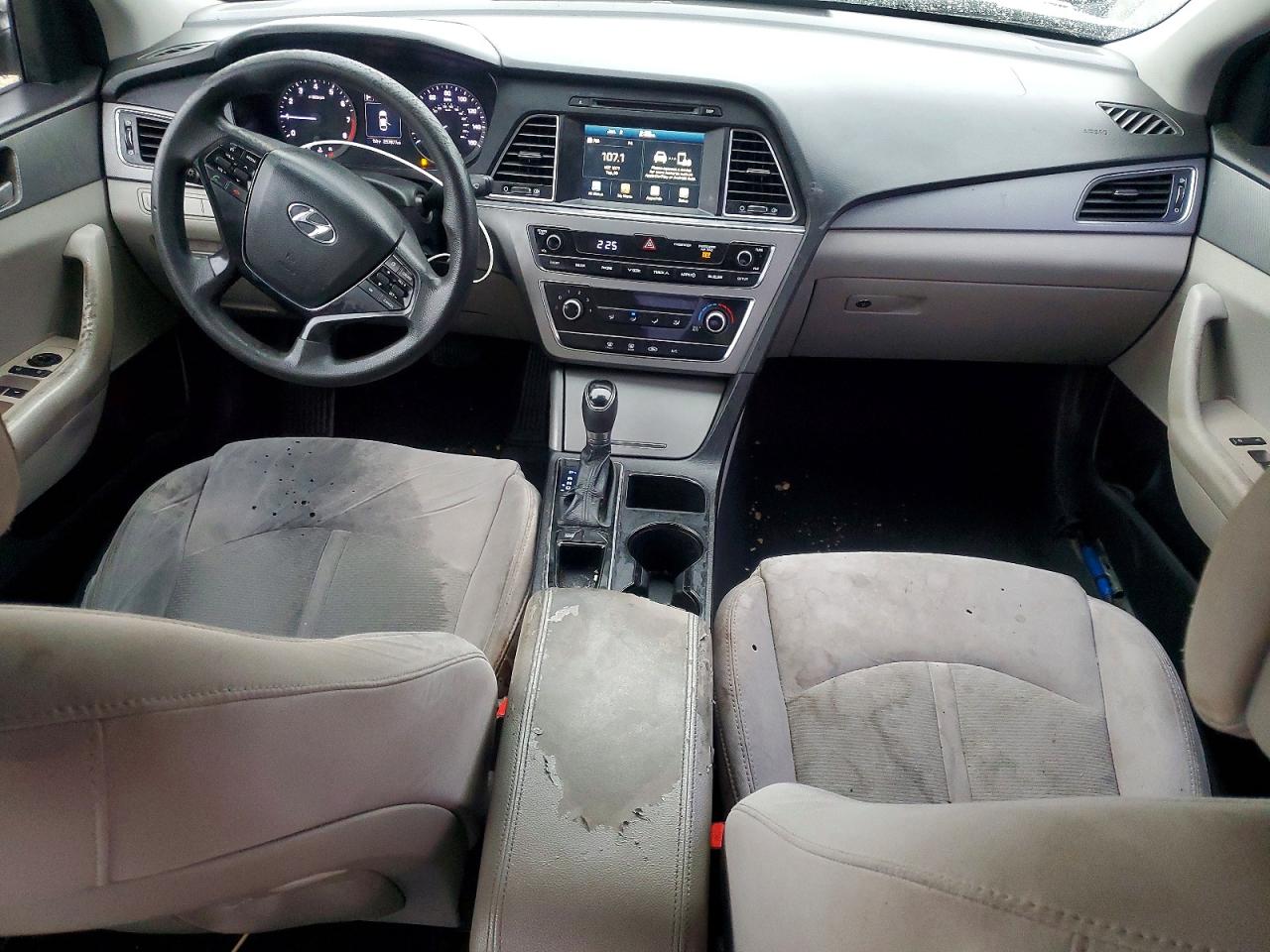 2016 HYUNDAI SONATA SE photo 8