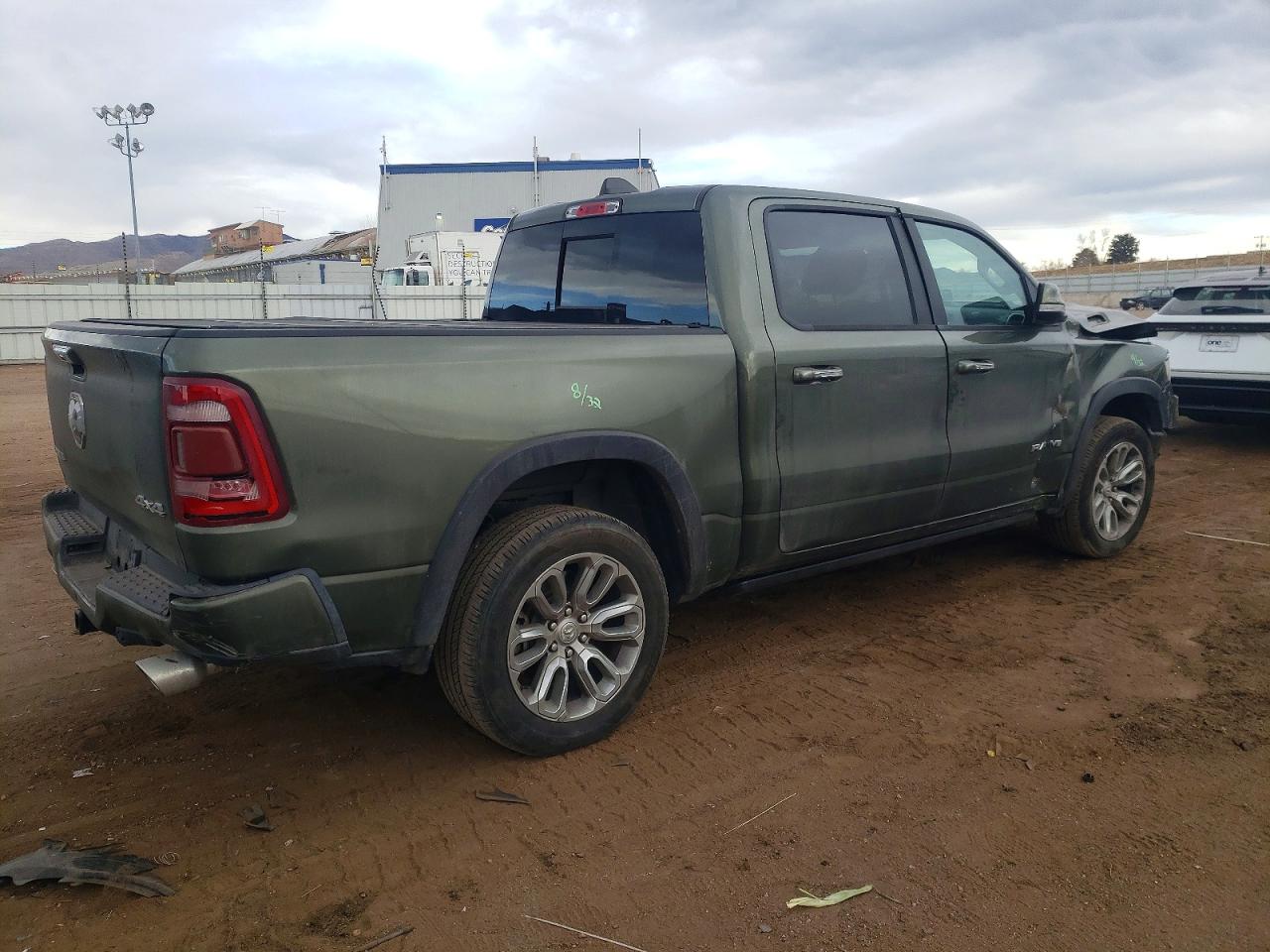 2021 RAM 1500 LARAMIE photo 5