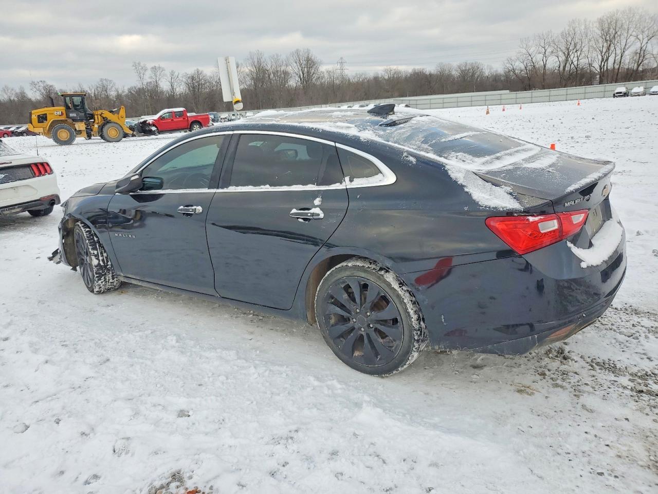 2016 CHEVROLET MALIBU PREMIER photo 2