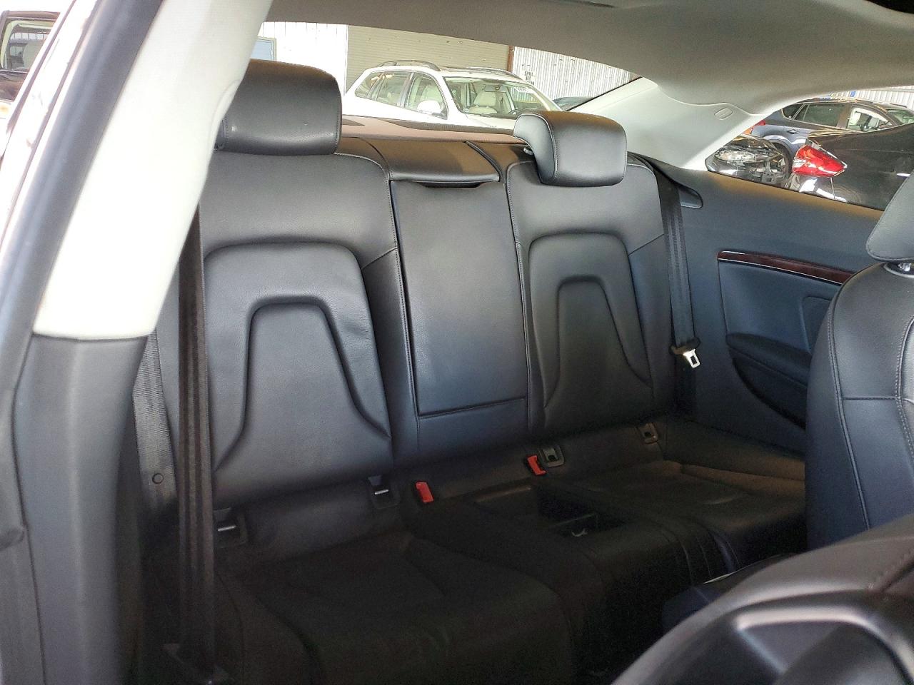 2010 AUDI A5 PREMIUM photo 10