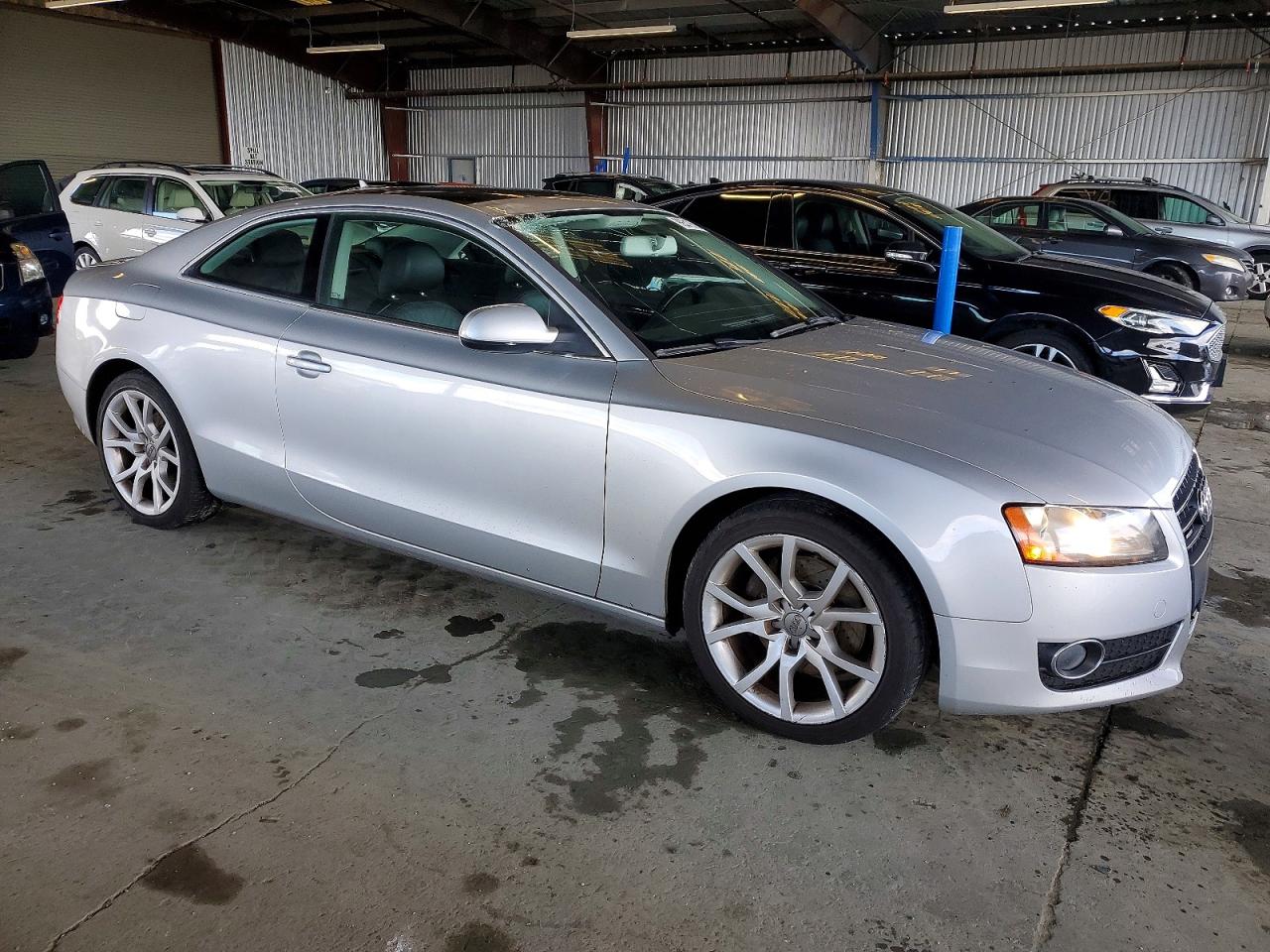 2010 AUDI A5 PREMIUM photo 4