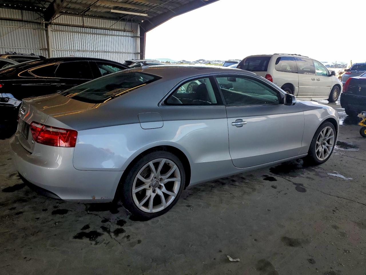 2010 AUDI A5 PREMIUM photo 3