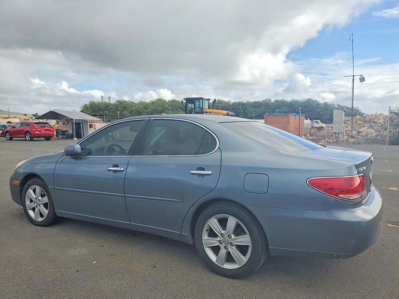 2005 LEXUS ES 330 photo 2