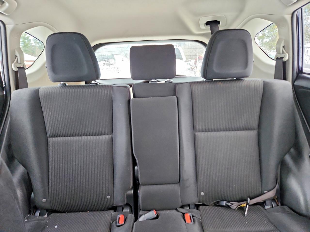 2018 TOYOTA RAV4 LE photo 10