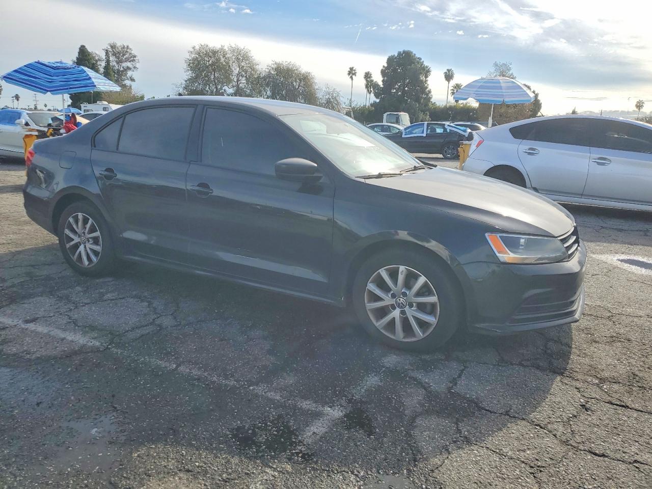 2015 VOLKSWAGEN JETTA SE photo 4