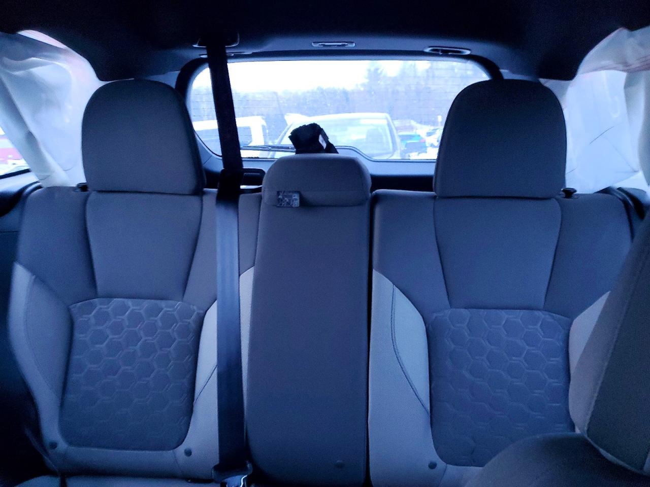 2025 SUBARU FORESTER photo 10