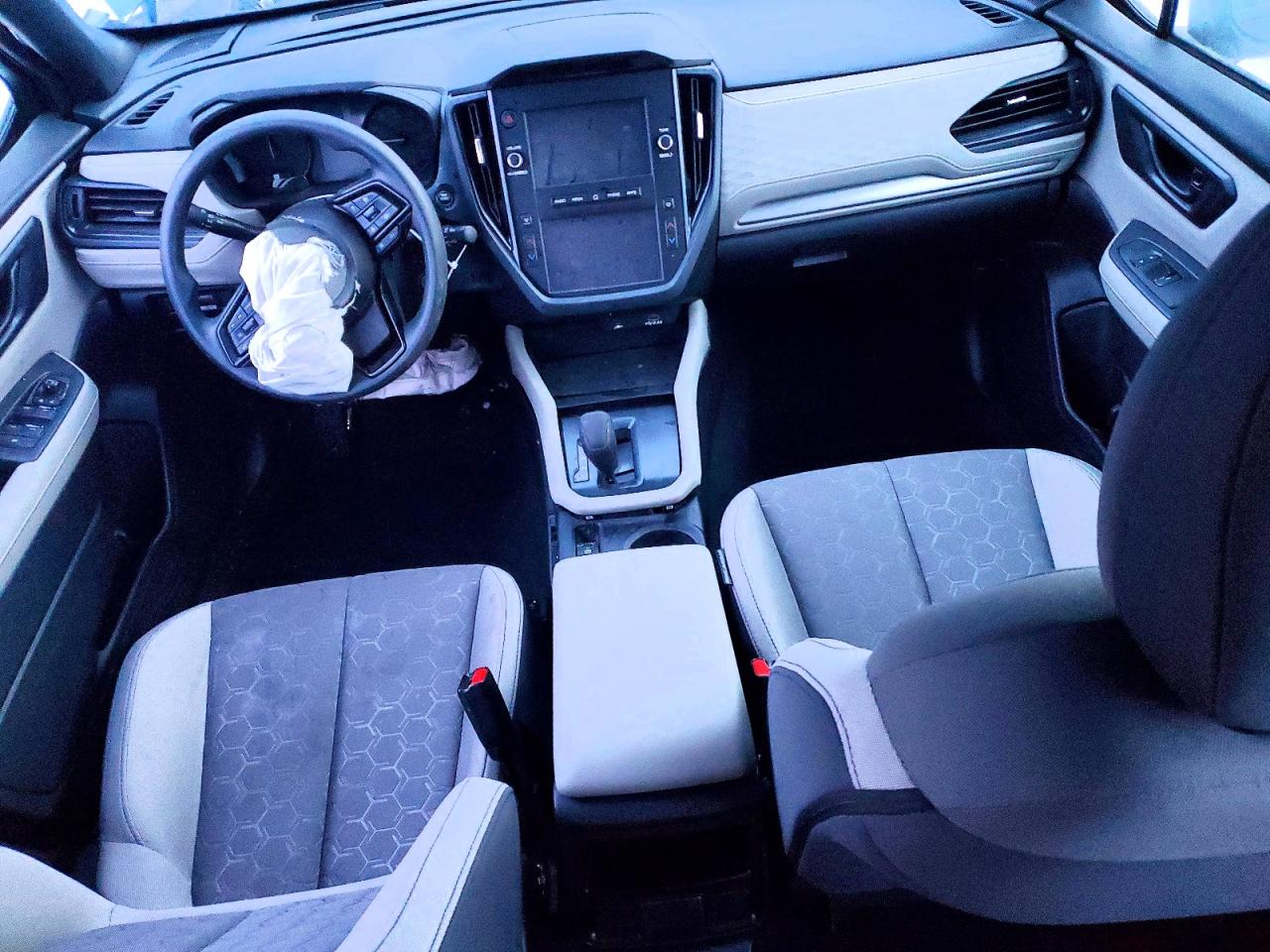 2025 SUBARU FORESTER photo 8