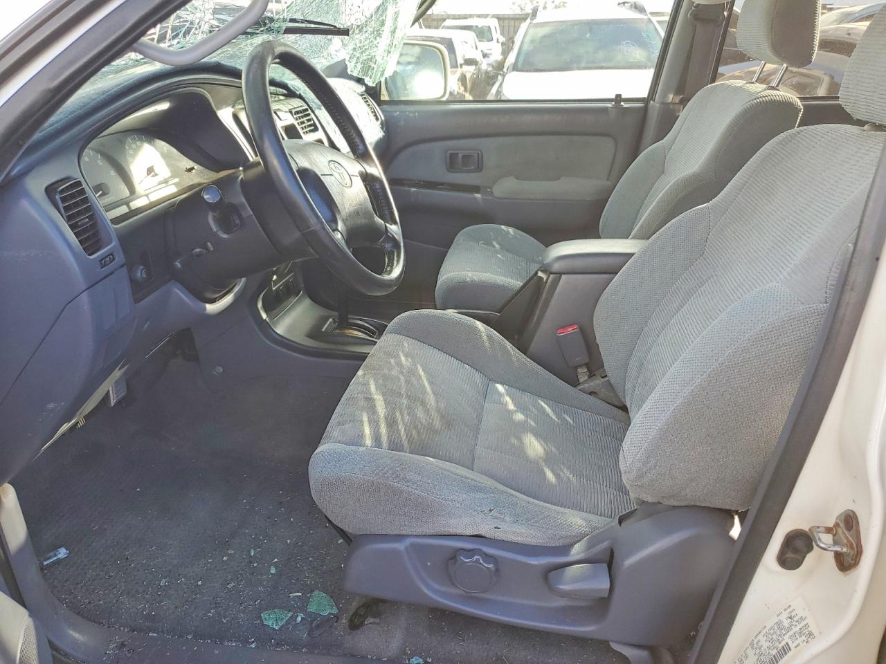 1999 TOYOTA 4RUNNER SR5 photo 13