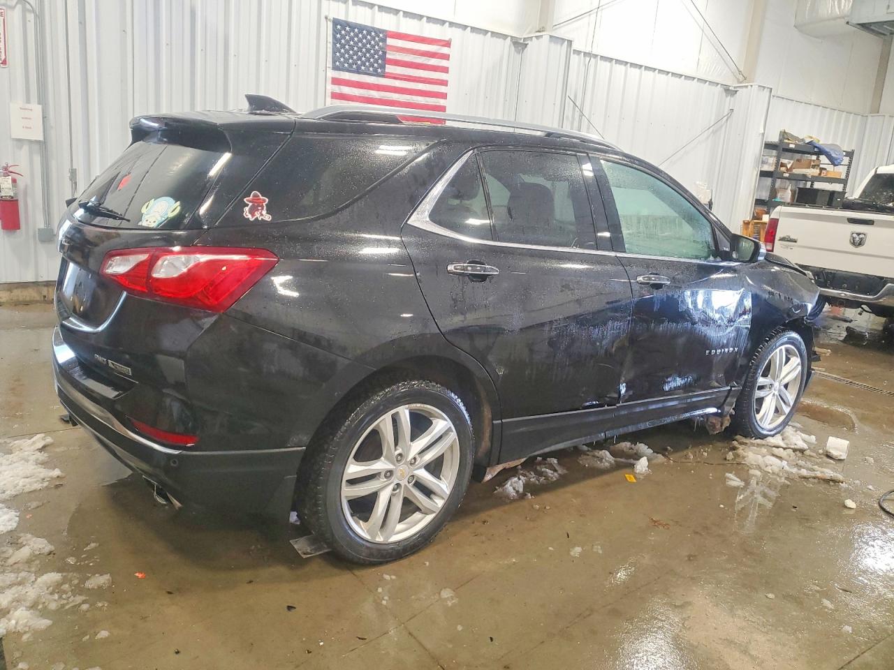 2018 CHEVROLET EQUINOX PREMIER photo 3