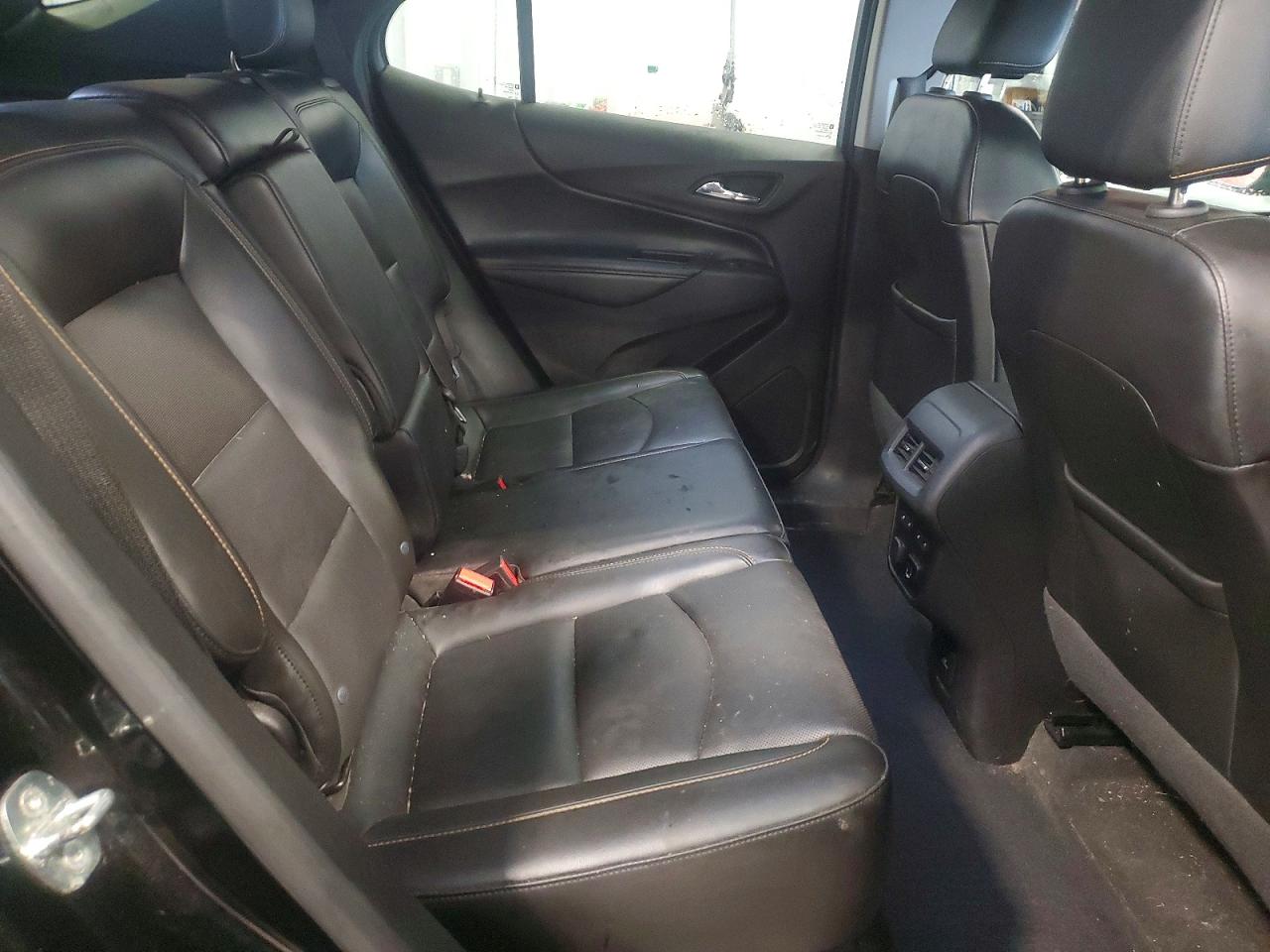 2018 CHEVROLET EQUINOX PREMIER photo 11