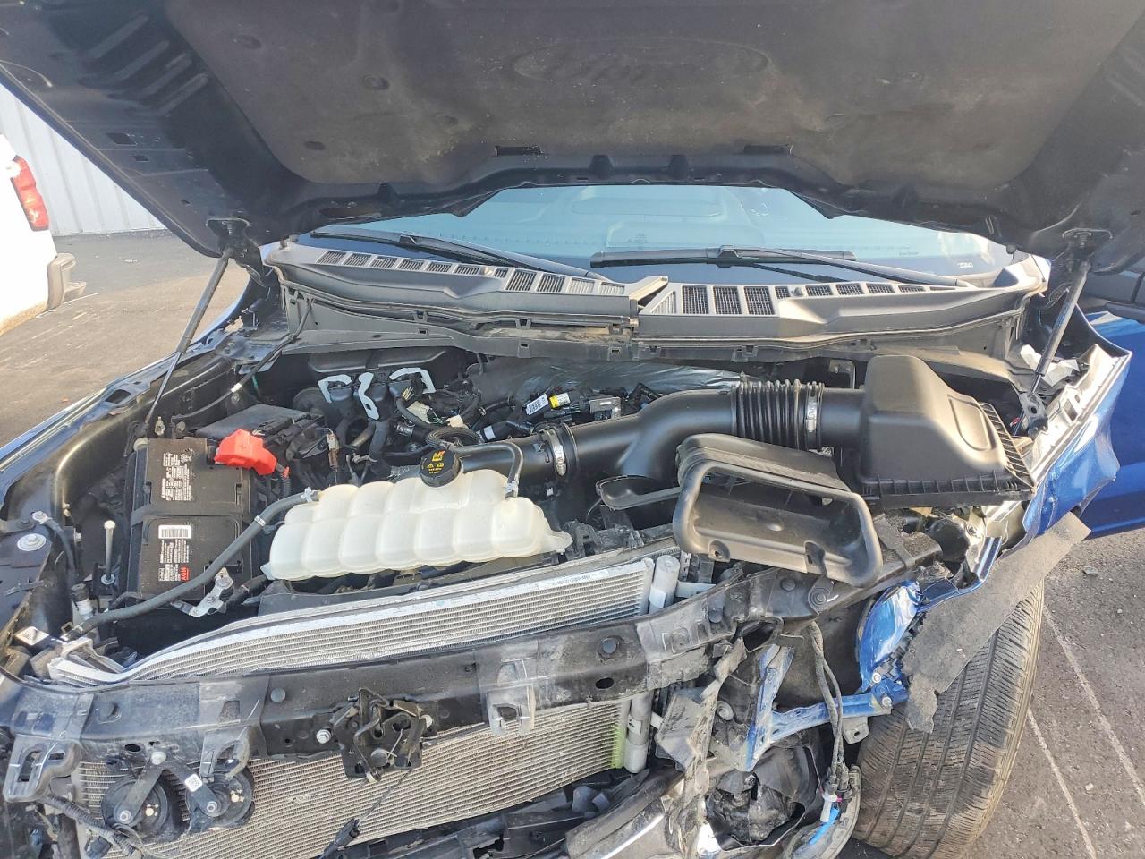 2024 FORD F150 XLT photo 21