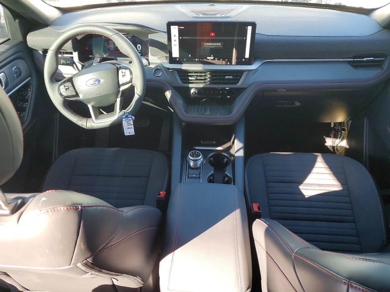 2025 FORD EXPLORER ST-LINE photo 8