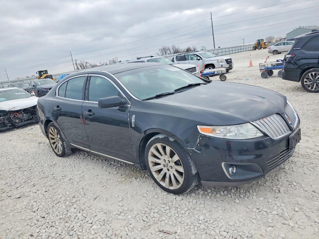 2009 LINCOLN MKS photo 4