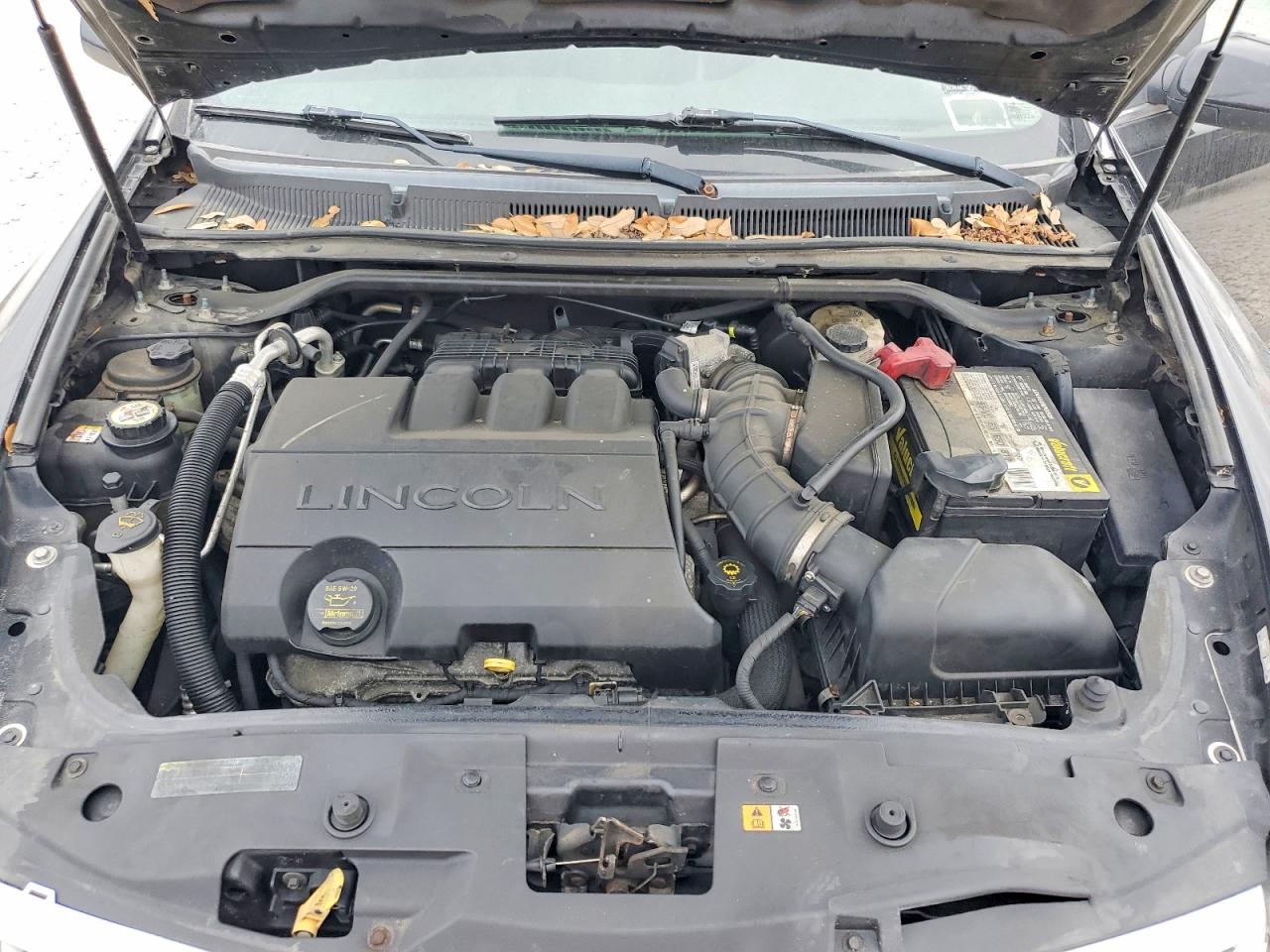 2009 LINCOLN MKS photo 11