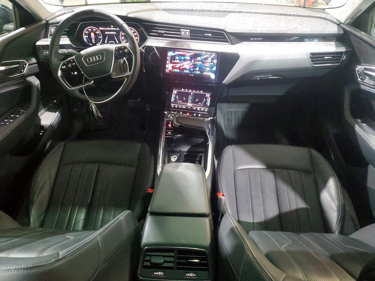 2023 AUDI E-TRON PREMIUM PLUS photo 8
