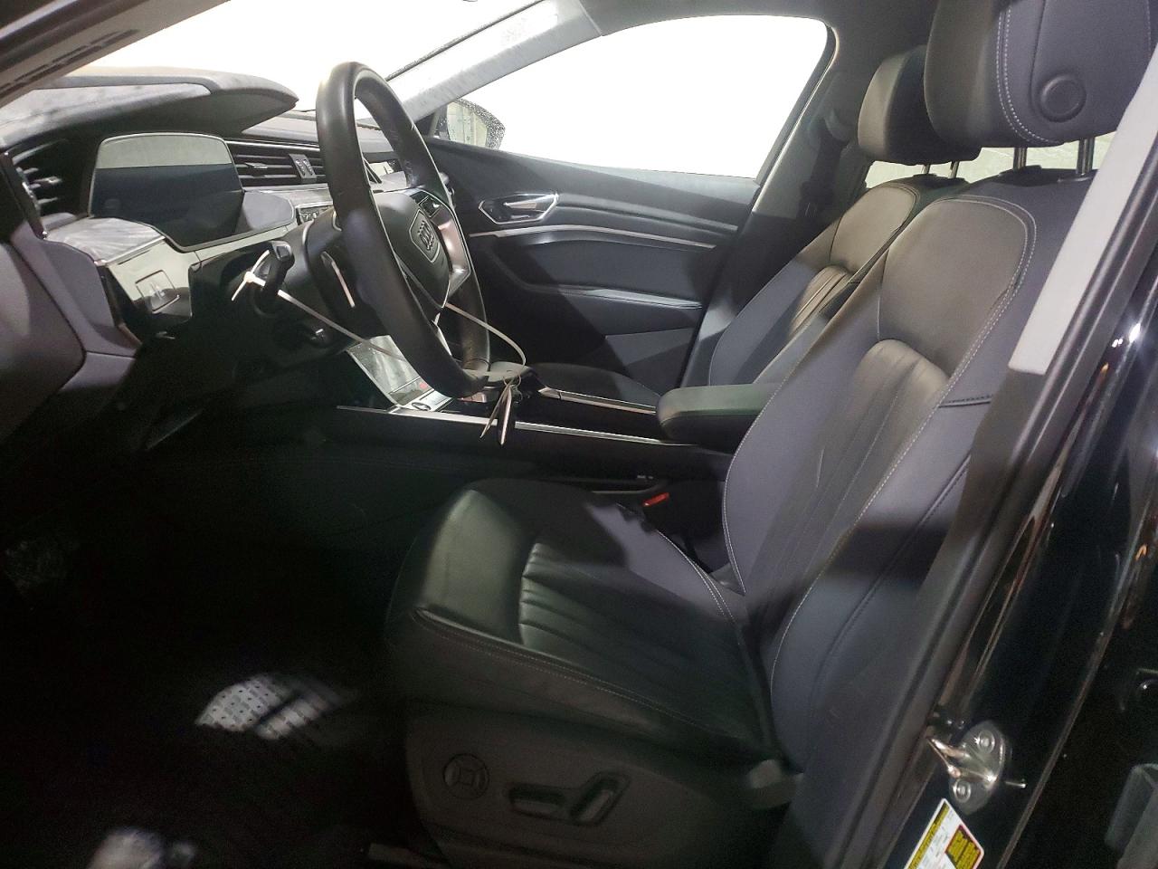 2023 AUDI E-TRON PREMIUM PLUS photo 7