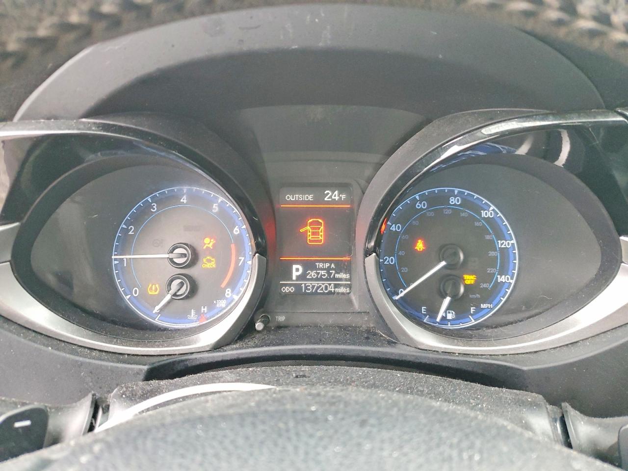 2014 TOYOTA COROLLA L photo 9