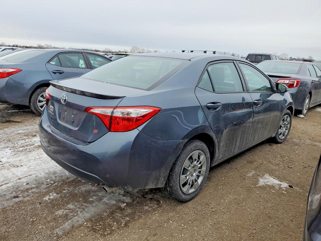 2014 TOYOTA COROLLA L photo 3