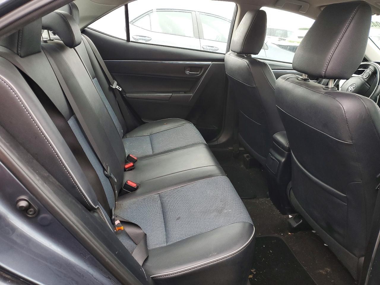2014 TOYOTA COROLLA L photo 10