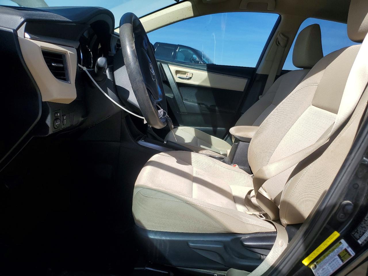 2014 TOYOTA COROLLA LE photo 7