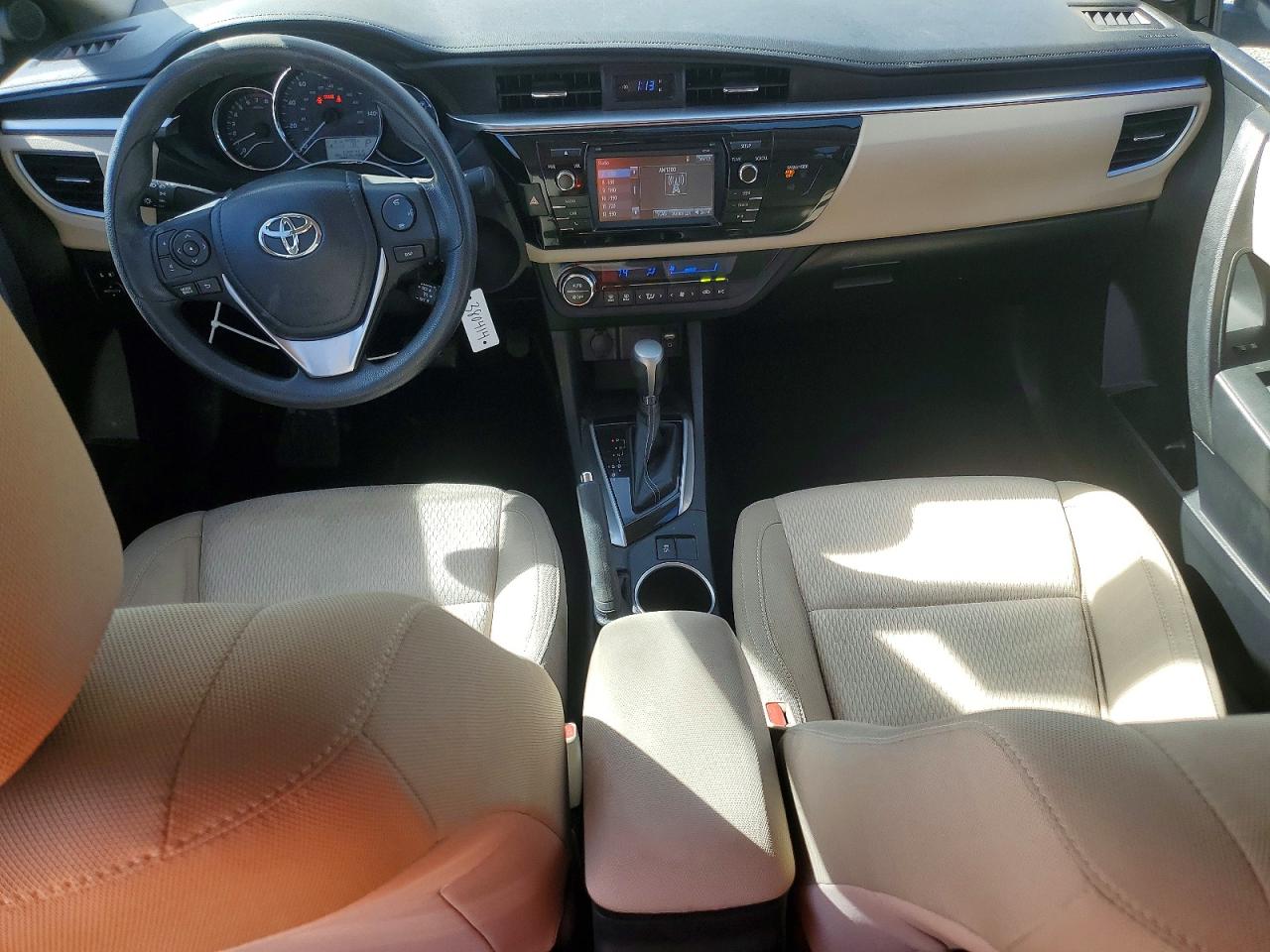 2014 TOYOTA COROLLA LE photo 8