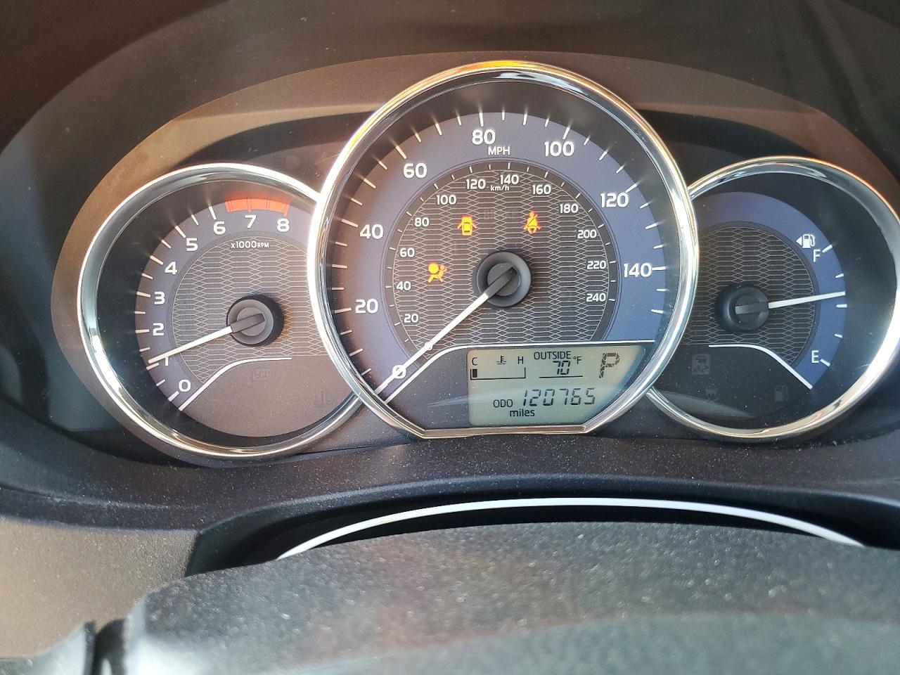 2014 TOYOTA COROLLA LE photo 9