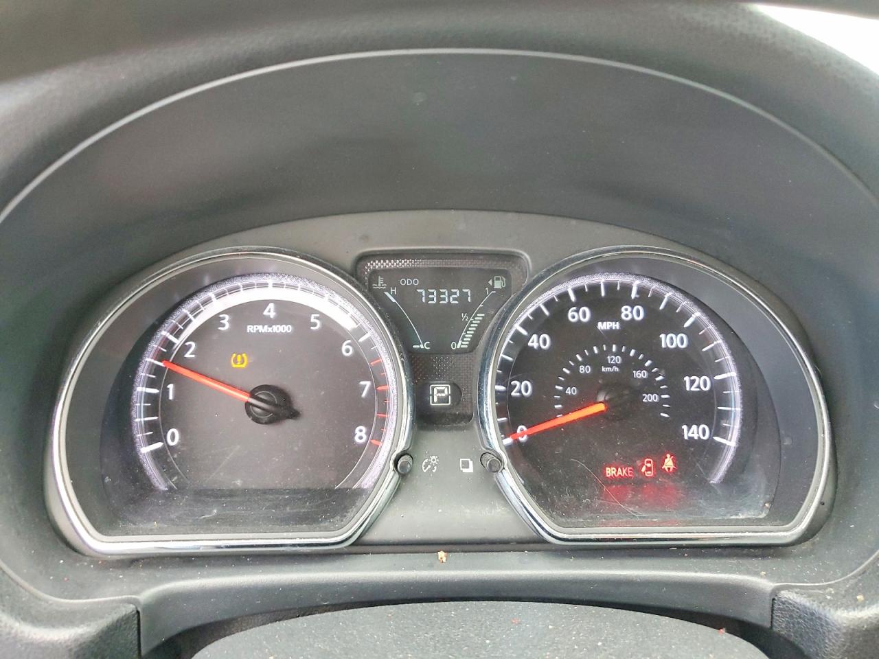 2019 NISSAN VERSA SV photo 9