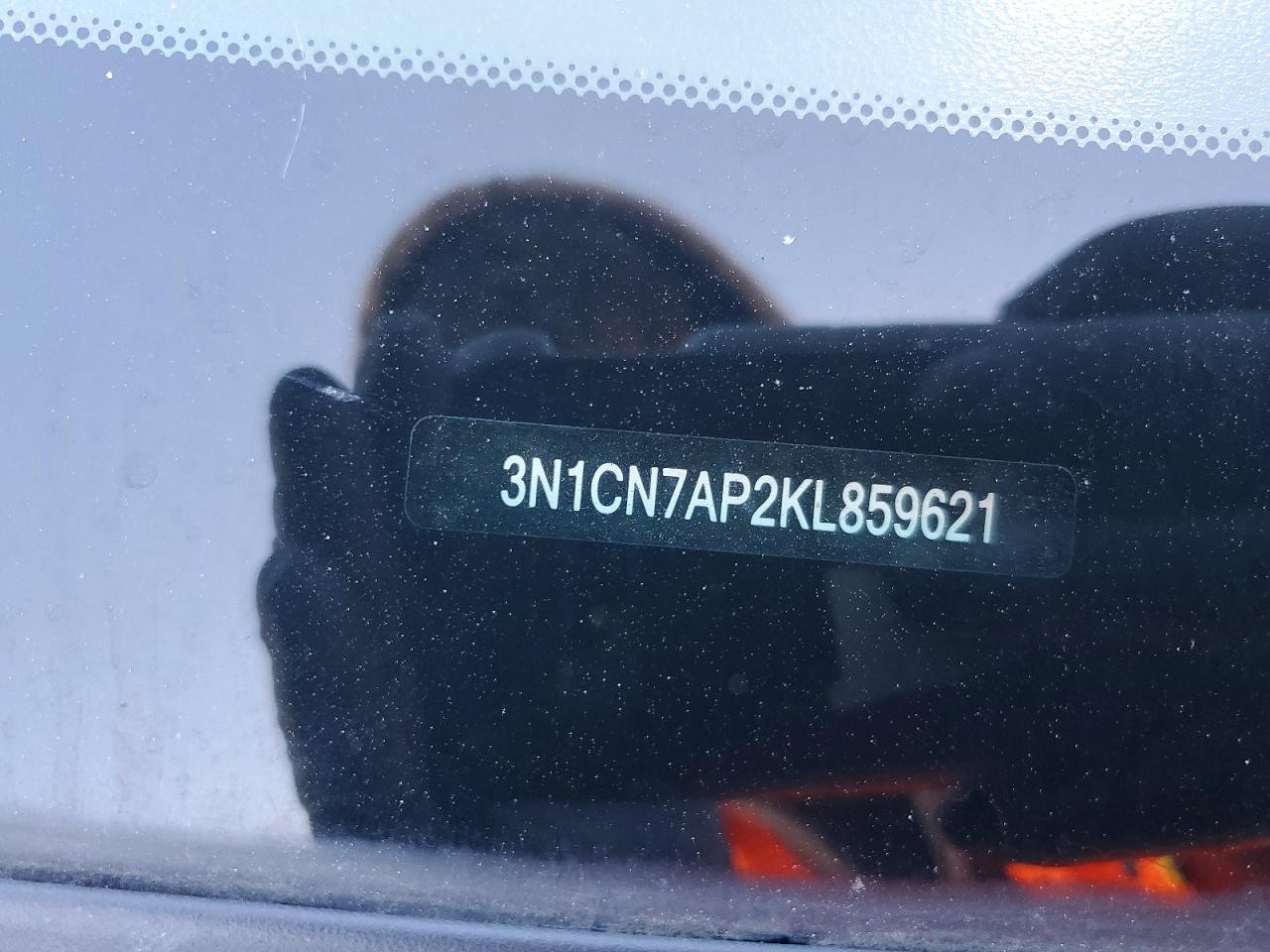 2019 NISSAN VERSA SV photo 13