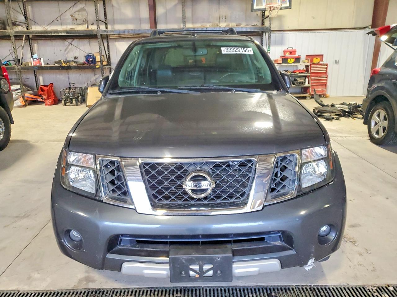 2011 NISSAN PATHFINDER S photo 9