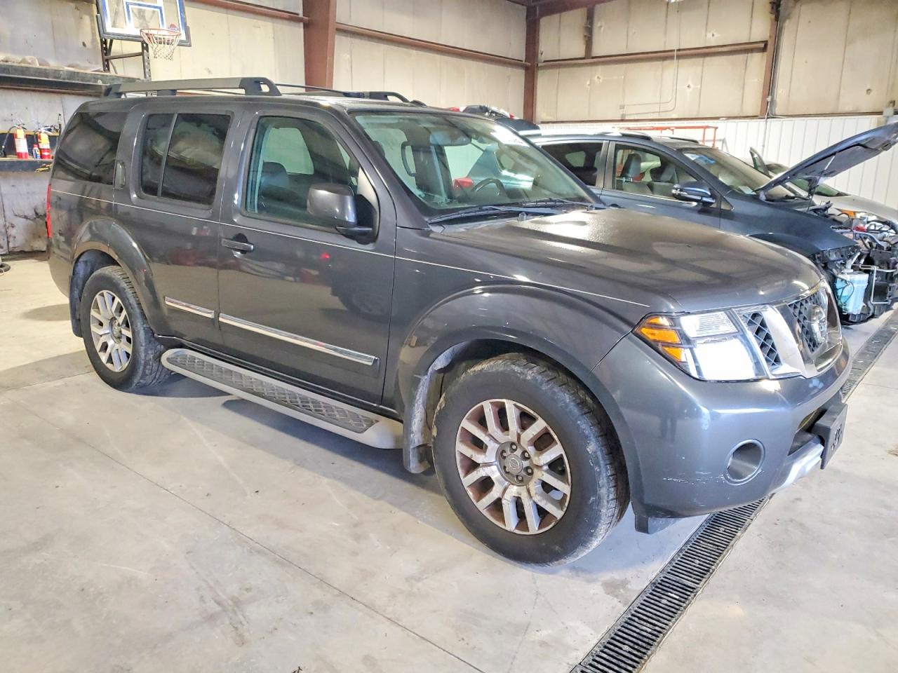 2011 NISSAN PATHFINDER S photo 7
